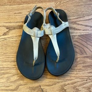 Olukai White Leather Sandals